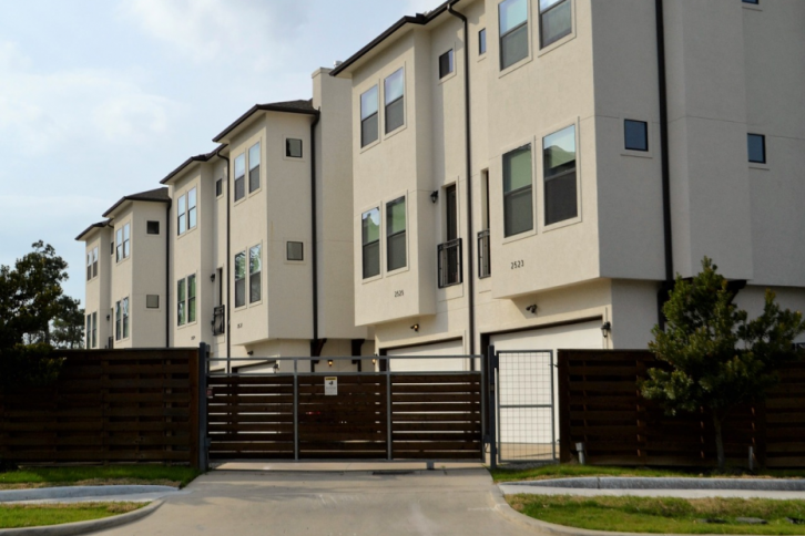 townhouse vs condo
